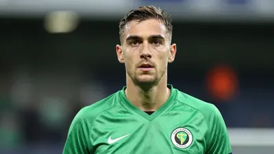 Cercle Brugge face Lommel without Christiaan Ravych, who HLN Voetbal reports is heading to Racing Genk for a fee around...